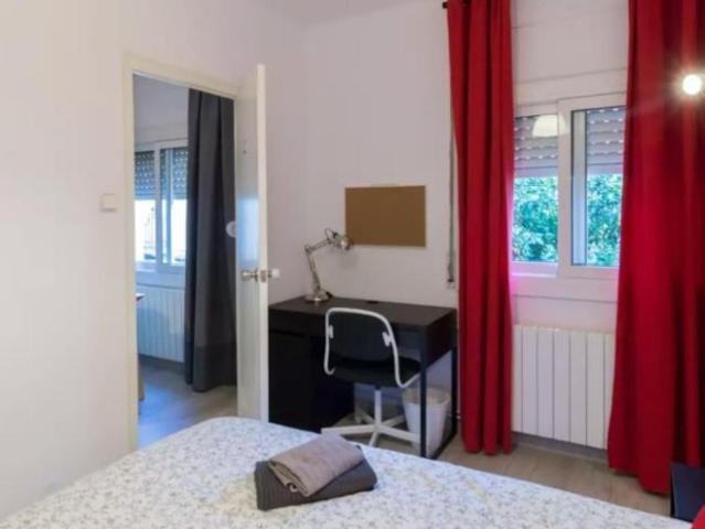 Habitación en alquiler en Districte III, Barcelonès