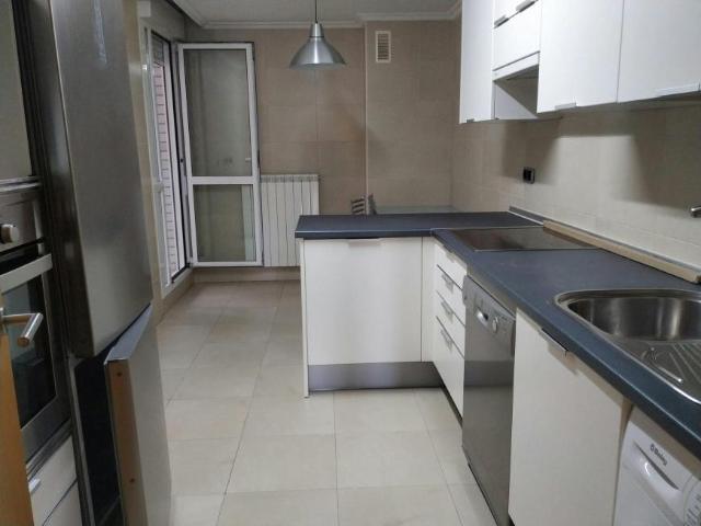 Habitación en alquiler en Las Gaunas, Logroño