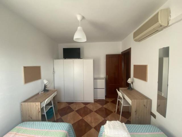 Habitación en alquiler en Cruz del Humilladero, Málaga