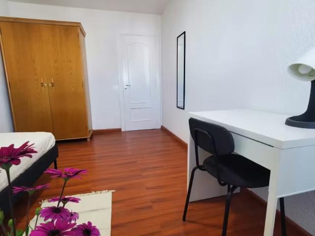 Habitación en alquiler en Parque Estoril II, Móstoles