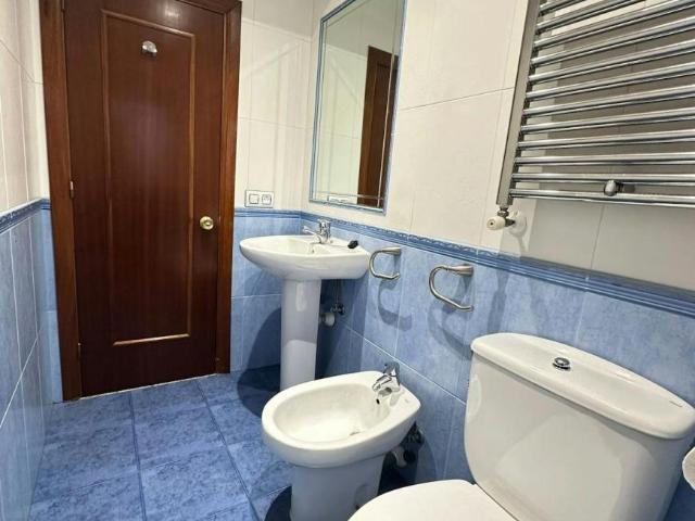 Habitación en alquiler en Fozaneldi, Oviedo