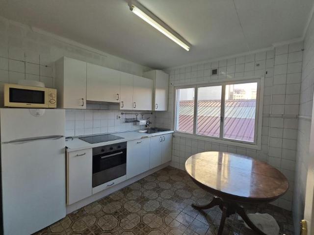 Habitación en alquiler en Fozaneldi, Oviedo