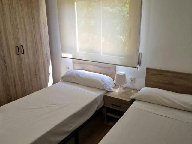 Habitación en alquiler en Pedro Salvador - Las Palmeritas, Sevilla