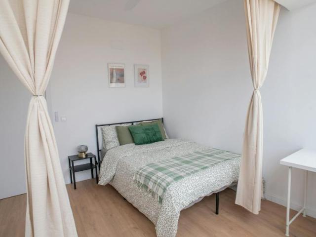 Habitación en alquiler en el Poble Nou, l'Horta Sud