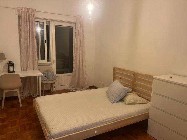 Quarto alugar em Ginjal, Almada