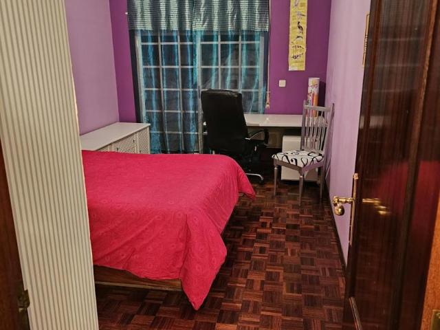 Quarto alugar em Cova da Piedade, Almada