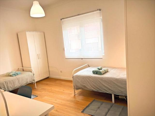 Quarto alugar em Quinta do Americano, Almada