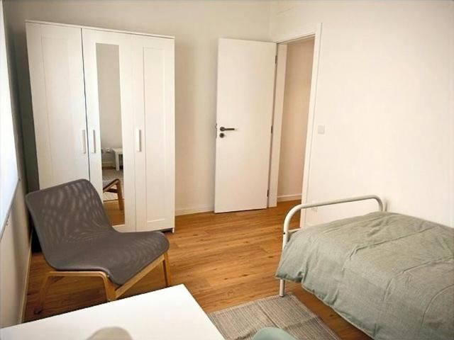 Quarto alugar em Quinta do Americano, Almada