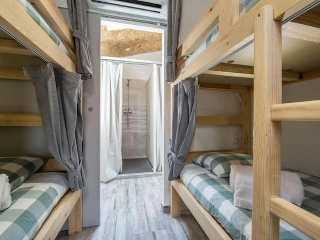 Quarto alugar em Almada, Setúbal