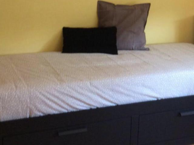 Quarto alugar em Almada, Setúbal