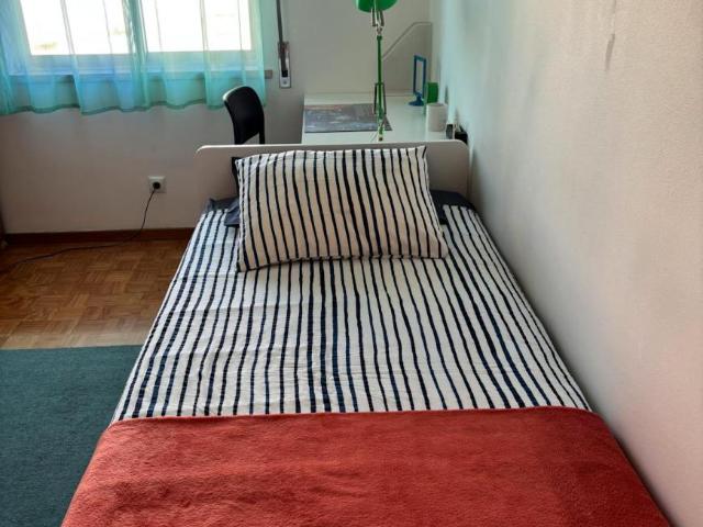 Quarto alugar em Fomega, Almada