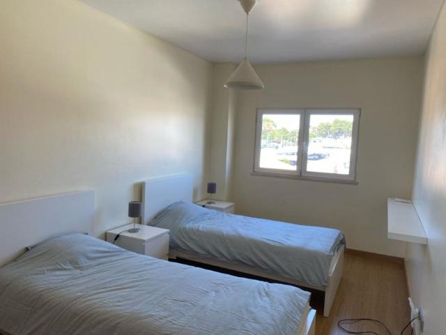 Quarto alugar em Almada, Setúbal