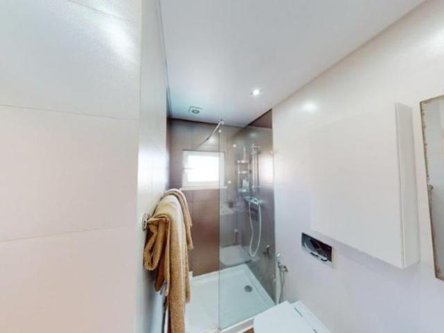 Quarto alugar em Almada, Setúbal