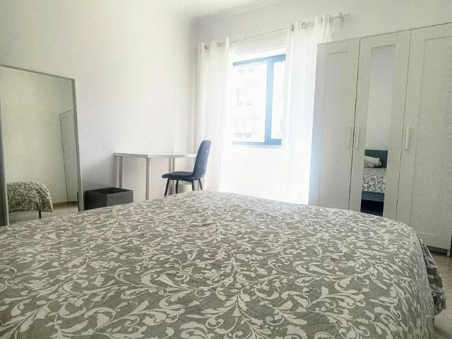 Quarto alugar em Seixal, Corroios
