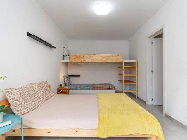 Quarto alugar em Bairro do Campo da Bola, Costa Da Caparica