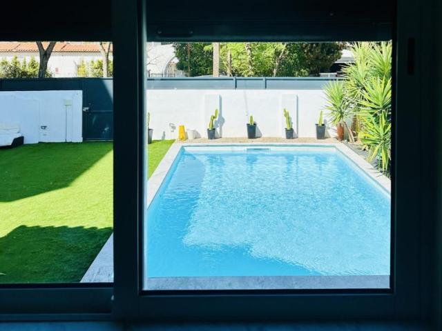 Quarto alugar em Santo António da Caparica, Almada