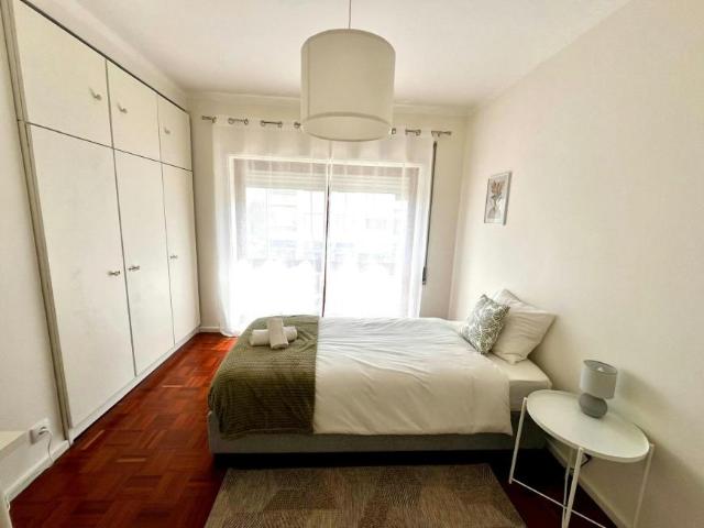 Quarto alugar em Avilhó, Porto