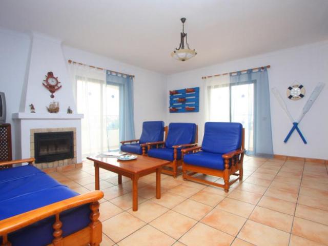 Quarto alugar em Bairro da Abrótea, Lagos