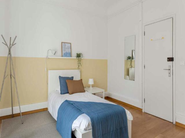 Quarto alugar em Santo António, Lisboa