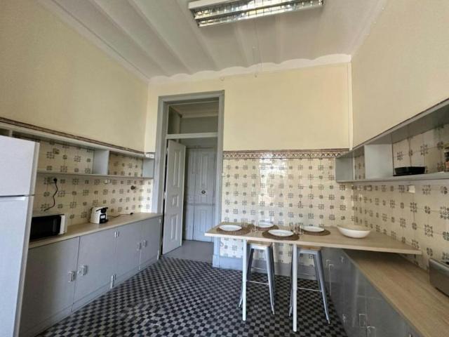 Quarto alugar em Santo António, Lisboa