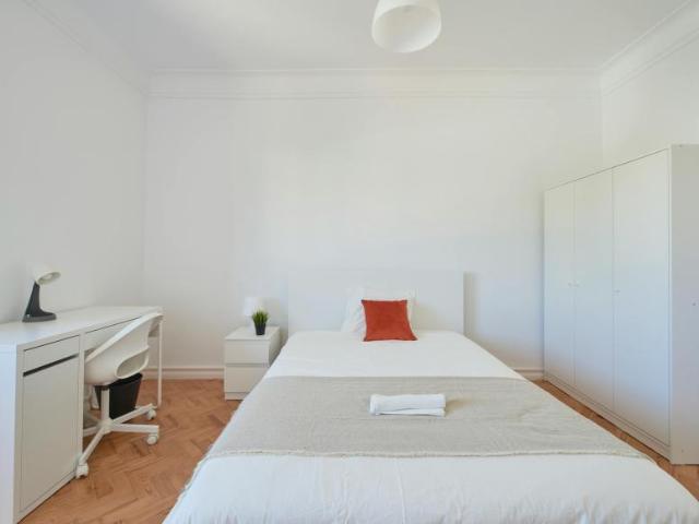 Quarto alugar em Bairro de São Miguel, Lisboa