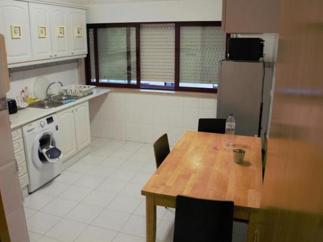 Quarto alugar em Flamenga, Santiago Dos Velhos