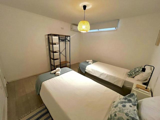 Quarto alugar em Avilhó, Porto