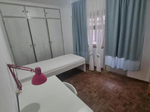 Quarto alugar em Casal do Privilégio, Odivelas
