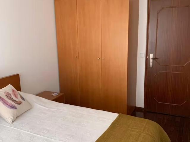 Quarto alugar em Porto, Aldoar