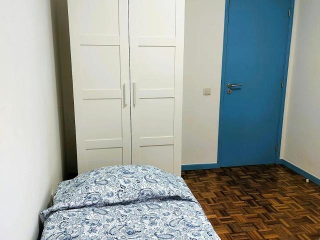 Quarto alugar em Gondomar, Porto