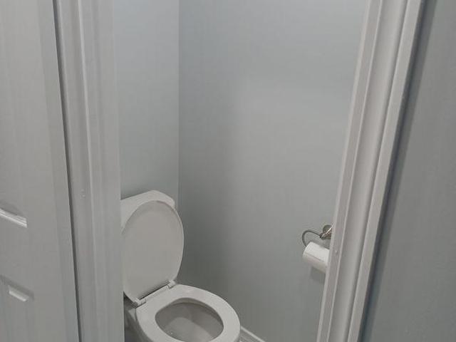 Room for rent in Ajax