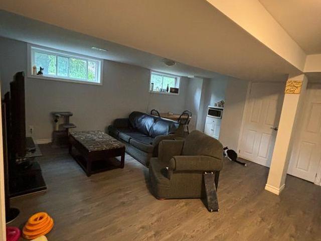 Room for rent in Barrie