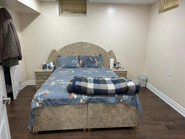 Room for rent in Georgina, Ontario