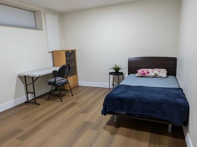 Room for rent in Burnaby, British Columbia