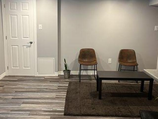 Room for rent in Ancaster, Ontario