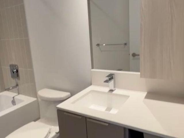 Room for rent in Mississauga, Ontario