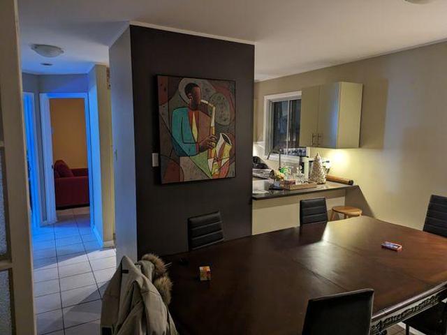 Room for rent in St. Leonard's, Quebec