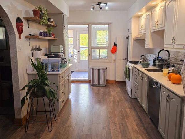 Room for rent in St. Leonard's, Quebec
