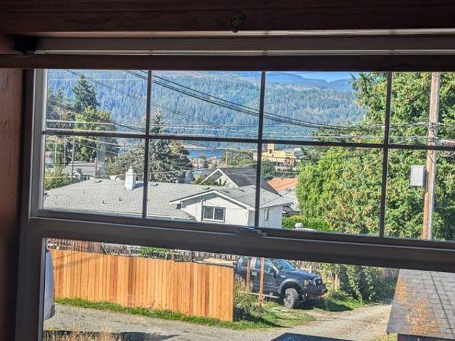 Room for rent in Clayoquot, British Columbia