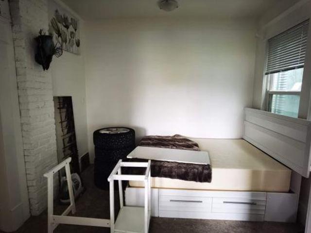 Room for rent in Vancouver, British Columbia