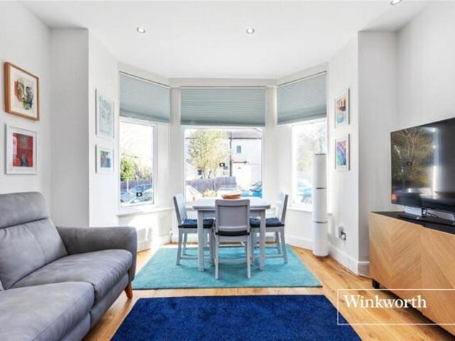 Room for sale in West Finchley, Greater London