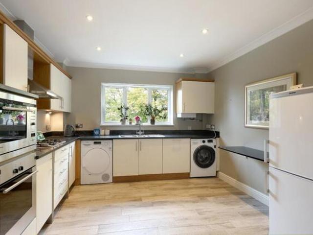 Room for sale in Beaconsfield, Penn Bottom