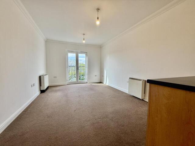 Room for sale in Springfield, Pontllanfraith