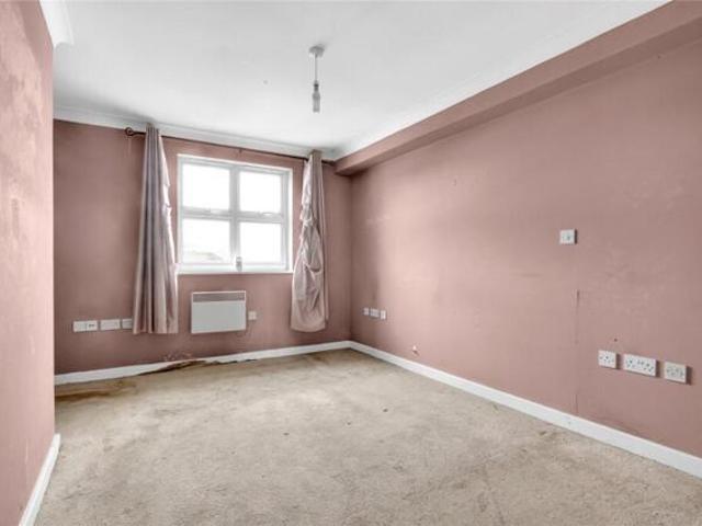 Room for sale in Easthampstead, Bracknell