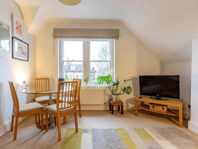 Room for sale in Tyndall's Park, Feckenham