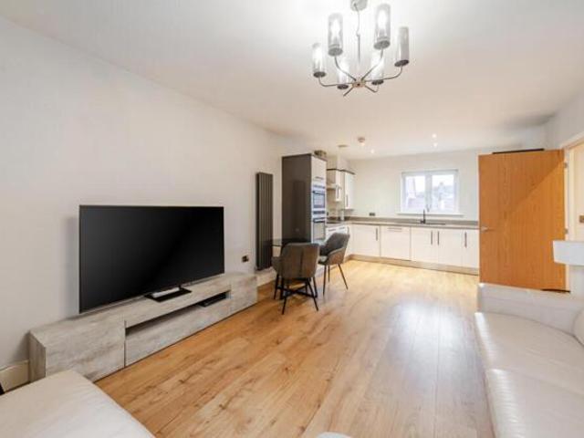 Room for sale in New Eltham, Greater London