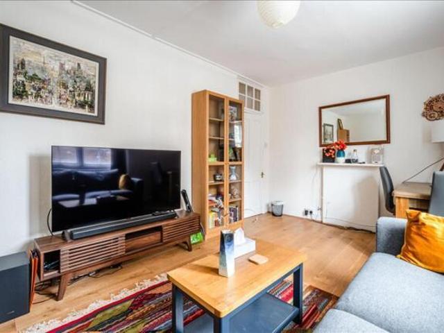 Room for sale in King's Cross, Greater London