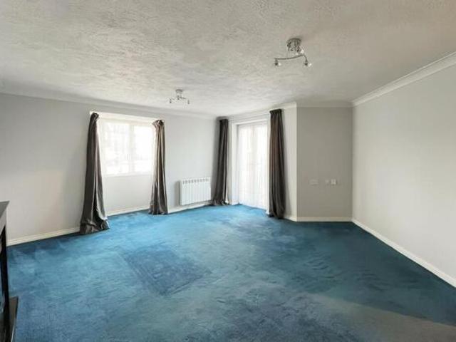 Room for sale in Rustington, Clapham