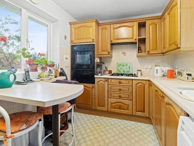 Room for sale in Willingdon, Cross In Hand