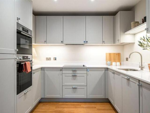 Room for sale in Alderminster, Warwickshire